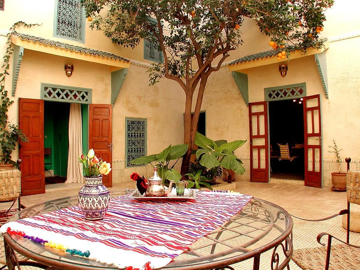 Alojamento de Acomodação e Pequeno-almoço Riad Dar Marhaba Marraquexe